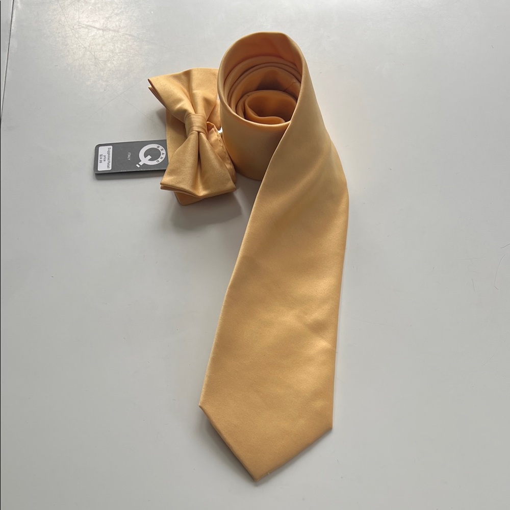Classic Satin Tie and Pre-Tied Bow in Light Gold